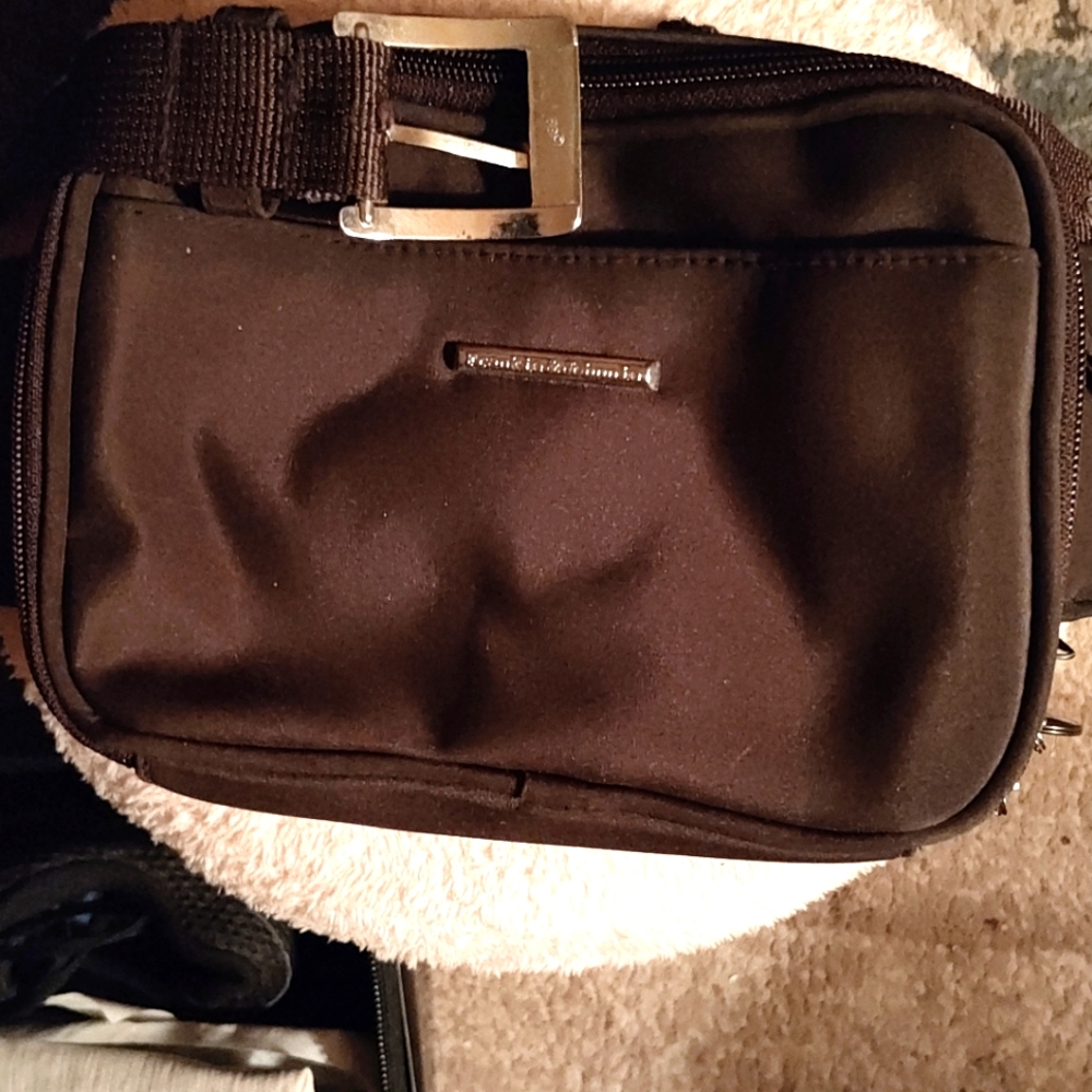 Frankie & Johnnie Gray Crossbody Bag Handbag, Purse Fanny Pack